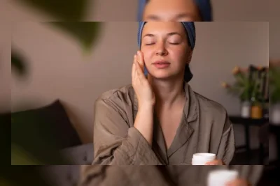5 Rekomendasi Sleeping Mask Lokal, Wajah Lembap dan Cerah Saat Bangun Tidur