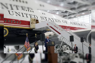Trump Perkenalkan Air Force One Baru Hadiah dari Qatar