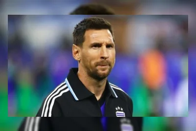 Viral Messi Tertawa Saat Digeledah Petugas Bandara AS