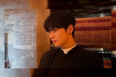 Cha Eun Woo Resmi Dibaptis, Pilih Nama Baptis Yohanes