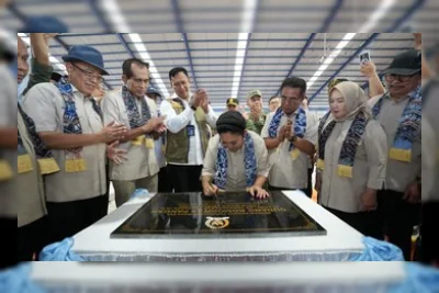 Ketua Komisi IV DPR Resmikan Gudang BULOG Berkapasitas 3.500 Ton di Kalsel