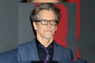 Film Kevin Bacon Tremors Puncaki Chart Streaming, Gaya Fashion Golden Globes Dipuji