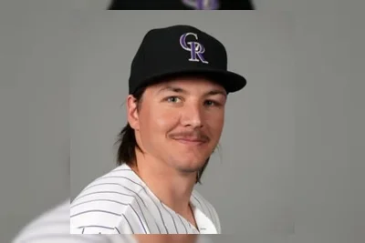 Jake McCarthy Pukul Dua Home Run, Termasuk Grand Slam, Bawa Rockies Menang
