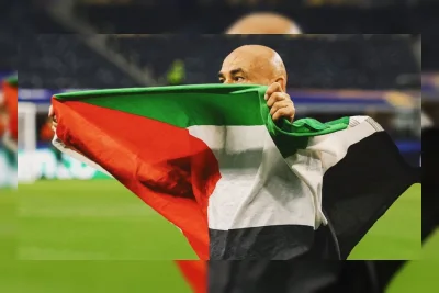 Pelatih Mesir Hossam Hassan Kibarkan Bendera Palestina Usai Lolos ke 16 Besar Piala Dunia 2026