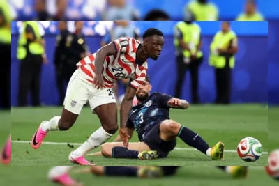 Kartu Merah Balogun Dicabut, Trump Desak FIFA