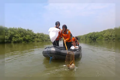 BRIDA Surabaya Olah Sampah Plastik Mangrove Jadi Bahan Bakar Nelayan