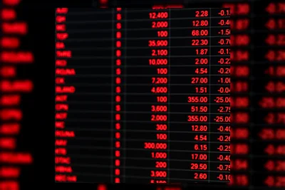 Rasio Valuasi S&P 500 Capai Level Tertinggi, Peringatkan Potensi Penurunan Pasar