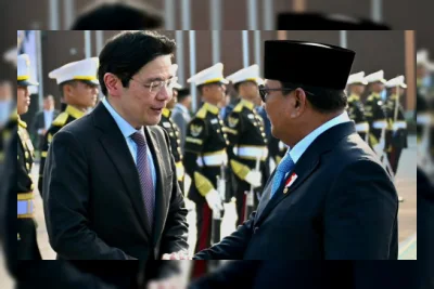 Presiden Prabowo Antar Langsung Keberangkatan PM Lawrence Wong