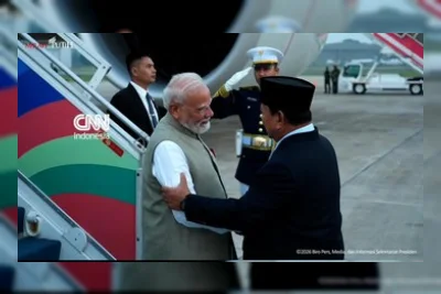 PM India Narendra Modi Tiba di Jakarta, Disambut Presiden Prabowo