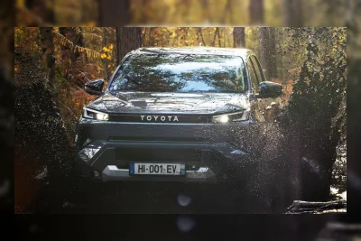 Toyota Nilai PHEV Belum Siap untuk Truk Berat Seperti Hilux