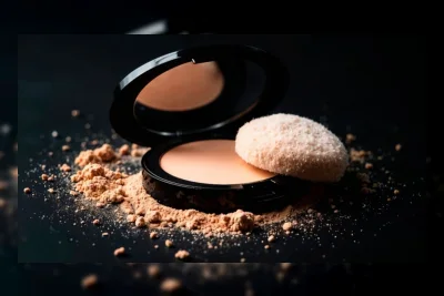 4 Bedak Padat di Alfamart yang Bagus dan Tahan Lama untuk Makeup Harian