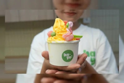 Frozen Yoghurt Naik Kelas: Kini Hadir Rasa Dubai Chocolate dan Konsep Self-Service