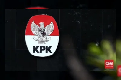 KPK Sita Uang Sin$12 Ribu Saat Periksa Ketua DPRD Kuansing