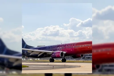 Gugatan Diskriminasi Agama terhadap Alaska Airlines Dihidupkan Kembali oleh Pengadilan Banding AS