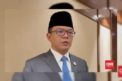 Menlu Sugiono dan Ketua MPR Terbang ke Iran Malam Ini