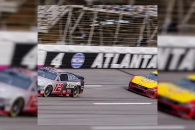 Cuaca Buruk Ancam Balapan NASCAR Quaker State 400 di EchoPark Speedway