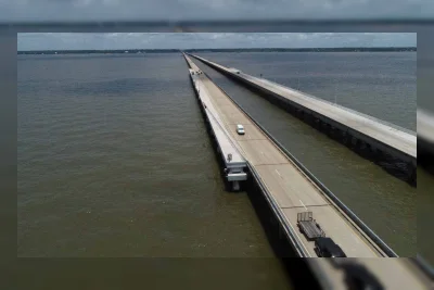 Jembatan Terpanjang di AS: 38 Km di Atas Air Tanpa Daratan