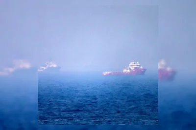 Trump Ancam Blokade Iran dan Tarif 20% untuk Kargo di Selat Hormuz