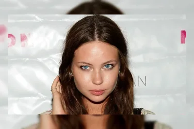 Daveigh Chase, Bintang 'The Ring', Dikremasi, Abu Disimpan Ibu