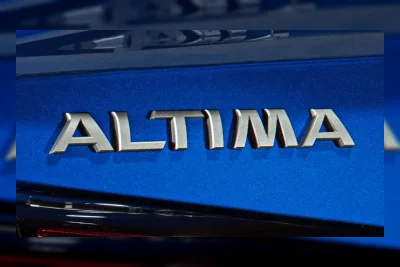 Nissan Konfirmasi Penghentian Altima dan Rogue Plug-In Hybrid