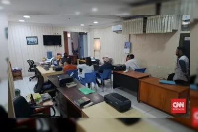 Dibujuk di Lorong Polda: Pengakuan dr. Tifa soal Tawaran Damai ke Solo