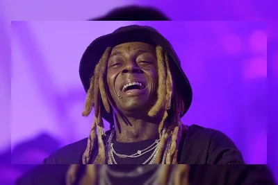 Lil Wayne Minta Asistennya Jago Gulung Blunt dan Sayang Anjing