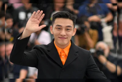 Yoo Ah In Hadiri Pemutaran Perdana 'HOPE', Penampilan Publik Pertama Sejak Kasus Narkoba