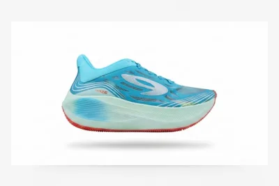 6 Sepatu Lari Lokal Warna Biru dengan Teknologi Penunjang Kenyamanan
