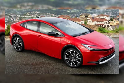 Penjualan Toyota Prius Anjlok, Pembaruan 2027 Tak Banyak Membantu