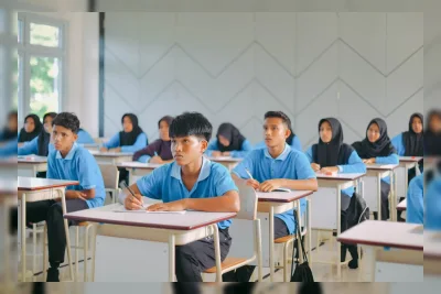 Kenapa Anak Harus Masuk SD di Usia 7 Tahun? Ini Alasan Psikologis dan Tumbuh Kembangnya