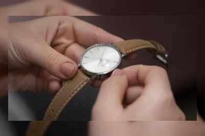 Cara Membersihkan Tali Jam Tangan Kulit yang Benar agar Tidak Cepat Retak