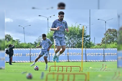 Igor Tolic Legowo Lepas Frans Putros dari Persib Bandung