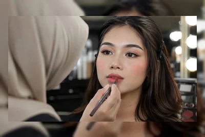 Cara Rahasia Ombre Lips Natural Awet 20 Jam ala MUA, Anti Ribet Re-apply
