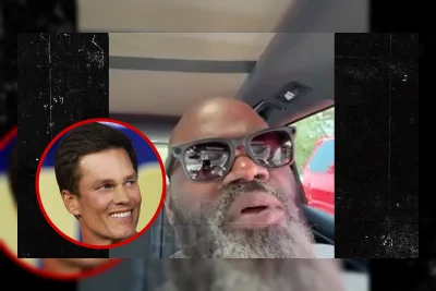 Mark Henry Dukung Tom Brady Vs Logan Paul di WWE