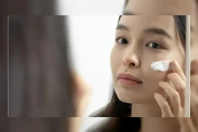 3 Rekomendasi Moisturizer untuk Mengecilkan Pori-Pori, Wajah Mulus dan Glowing