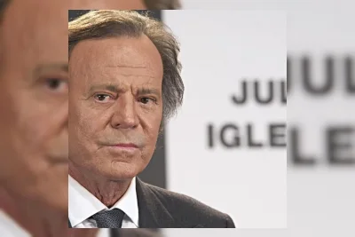 Julio Iglesias Gugat Wakil Perdana Menteri Spanyol