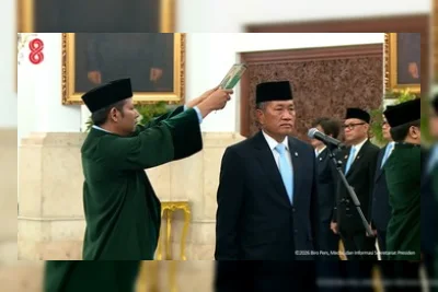 Prabowo Lantik Donny Ermawan sebagai Gubernur Universitas Republik Indonesia