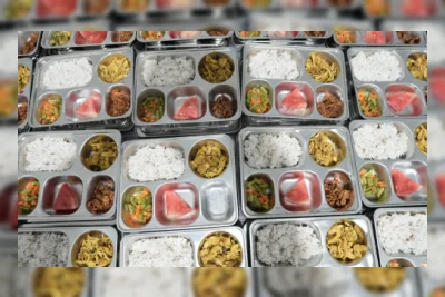 Viral Siswa Bondowoso Buang Nasi MBG, Sekolah Buka Suara: Bukan Nasi Utuh
