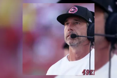 Kyle Shanahan Alami Kecelakaan Mobil Jelang Kamp Pelatihan 49ers