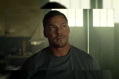 Alan Ritchson Beri Kode Akan Bergabung dengan DC Universe, Tapi Bukan Batman?