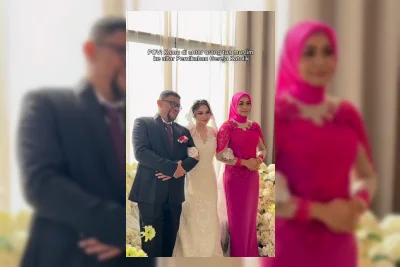 Restu Penuh Orangtua Muslim Saat Mengantar Anak Menikah di Gereja