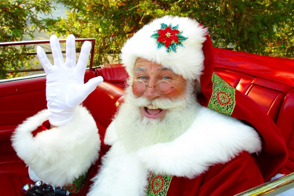 Lacak Perjalanan Santa Claus Secara Live di Hari Natal: Kenalan dengan Maskapai Merry Christmas dan Pesawat Sleigh HOHOHO!