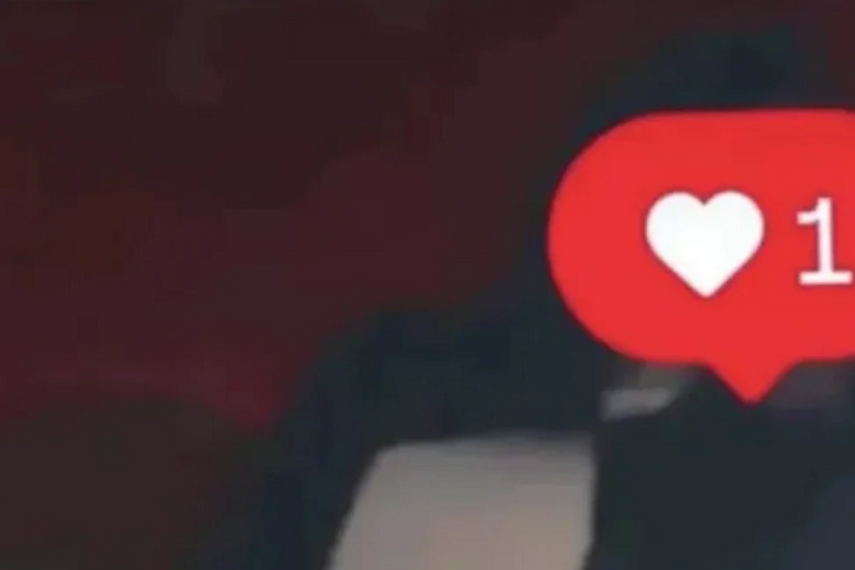 Viral Diduga Foto Mesra Pejabat AD dan Artis, Nama Davina Karamoy Ikut Terseret