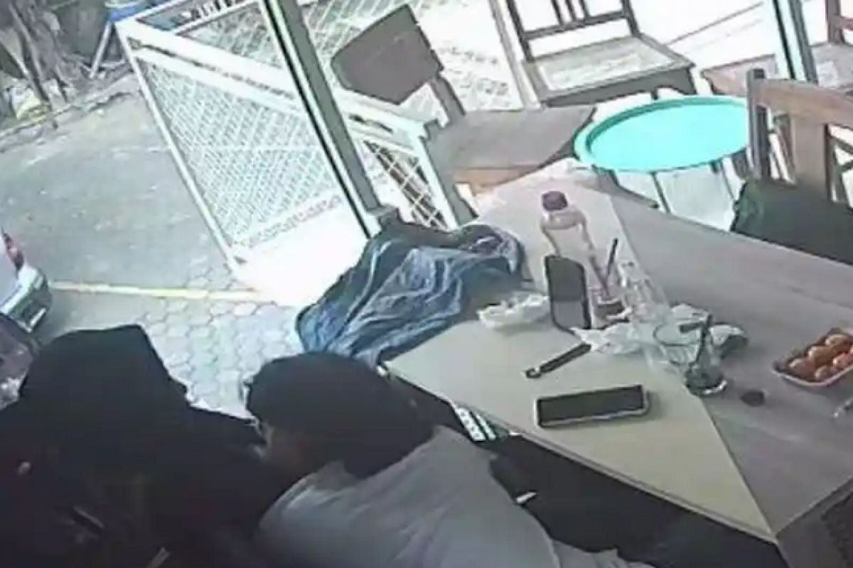 Kronologi Video Viral Sejoli di Warung Dimsum Solo, Terekam CCTV hingga Berjam-jam