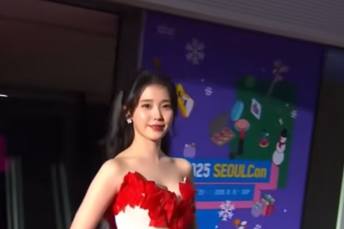 IU Kembali Tak Tertandingi! Inilah Daftar Lengkap Pemenang APAN Star Awards 2025