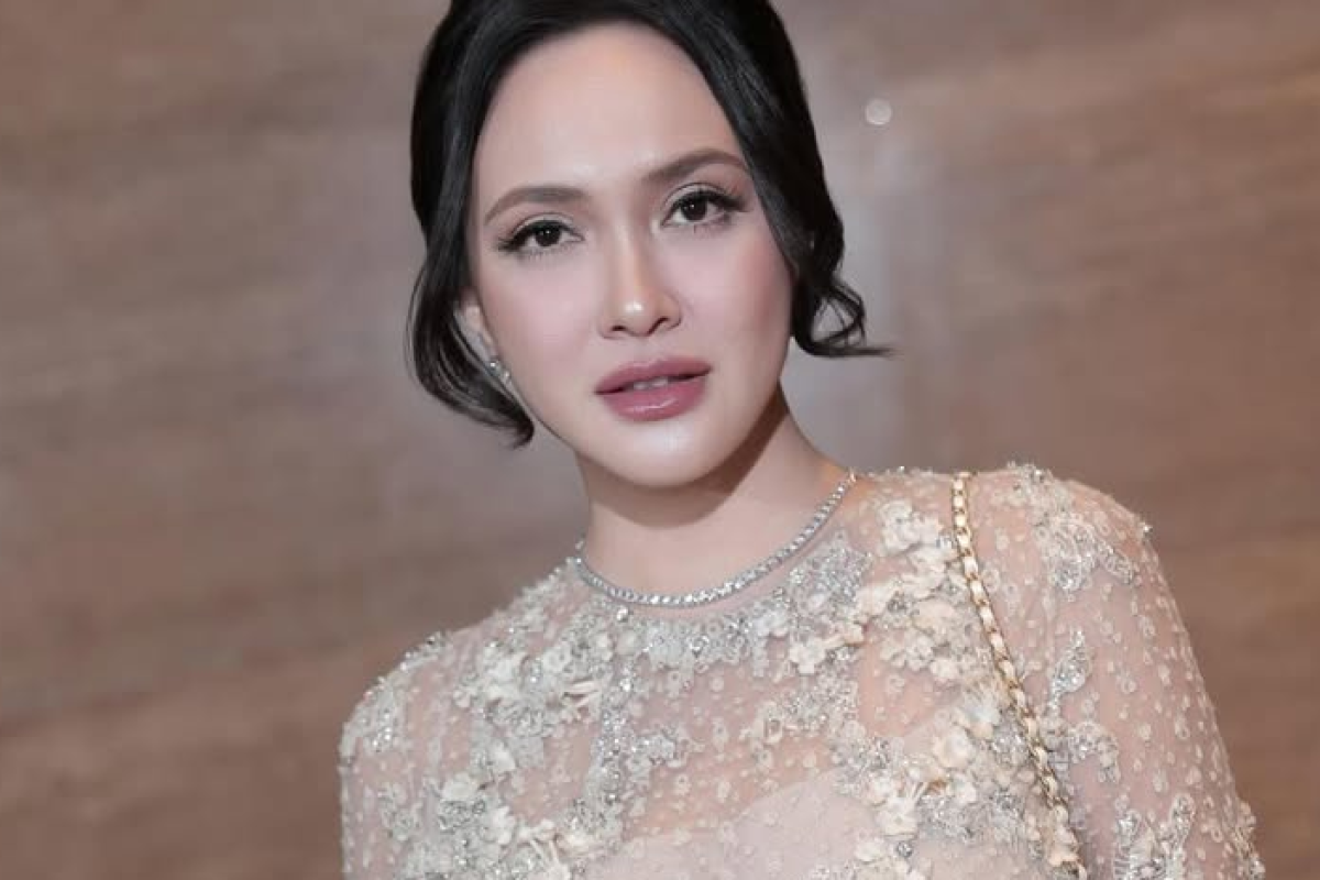 Shandy Aulia Tutup Komentar Instagram, Netizen Penasaran: Ada Apa?