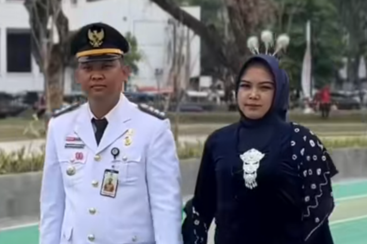  Profil Tampang Ayu Istri Almuqarrom Natapradja Camat Medan Maimun Dipecat Usai Diduga Gunakan Rp1,2 M Kartu Kredit Pemerintah Daerah Untuk Judol