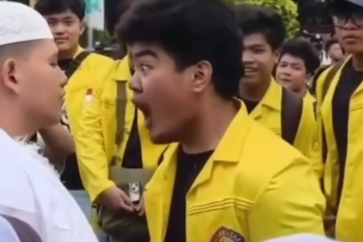 Viral Anggota Polisi Bersorban Dicaci saat Demo, Ini Tanggapan Resmi Polda Metro