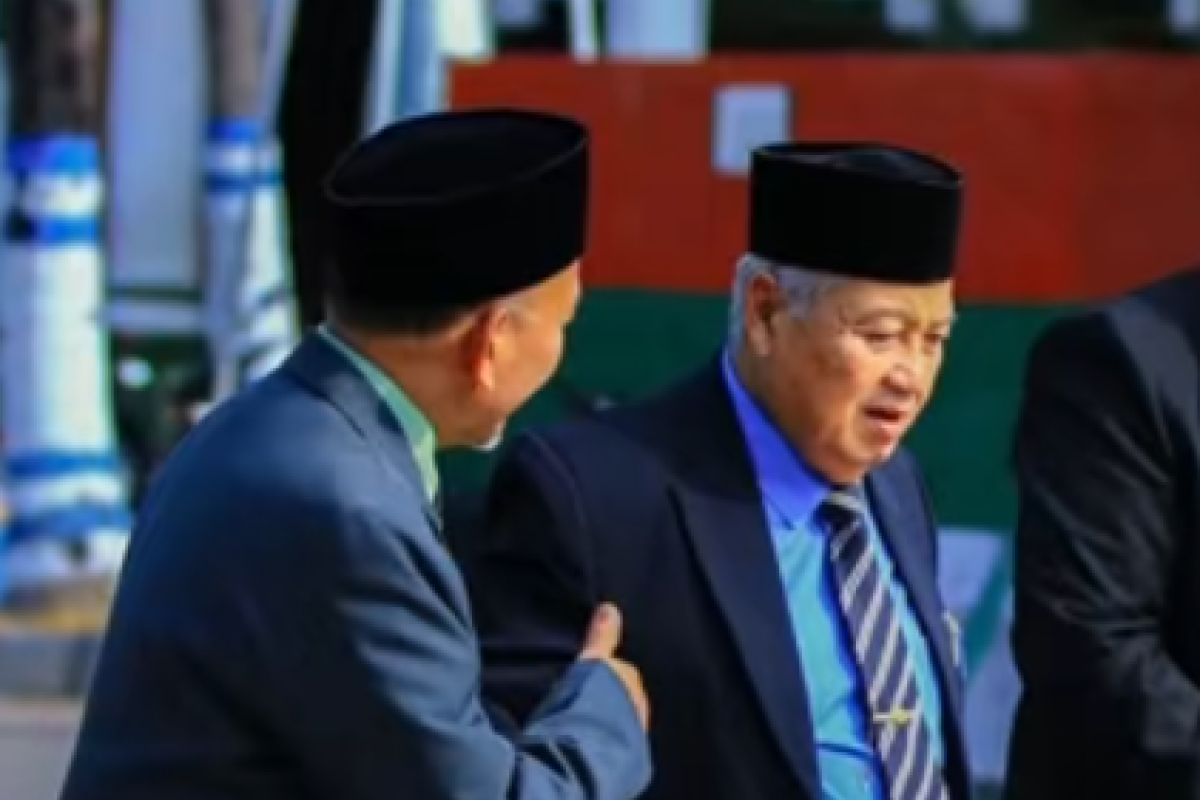 Siapakah Anak dan Istri KH Amal Fathullah Zarkasyi? Pemimpin Pondok Pesantren Gontor yang Meninggal Dunia, Bukan Dari Kalangan Orang Sembarangan?