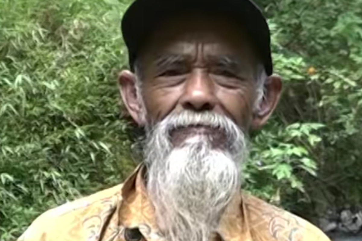 Siapa Mbah Sadiman? Pahlawan Hijau yang Dulu Dicap Gila, Kini Jadi Simbol Harapan di Lereng Lawu